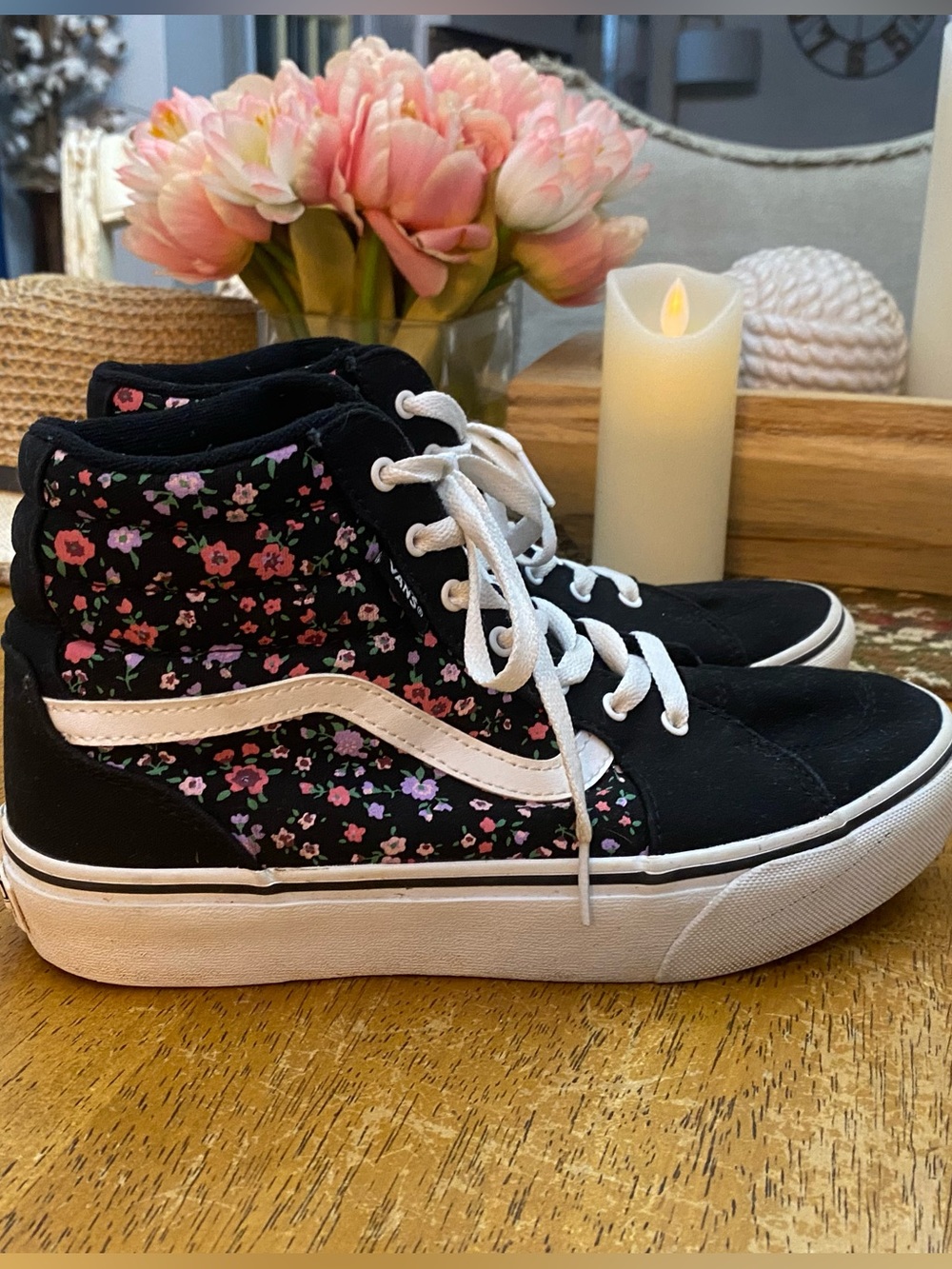 Vans Filmore floral high-top sneakers…size 6.